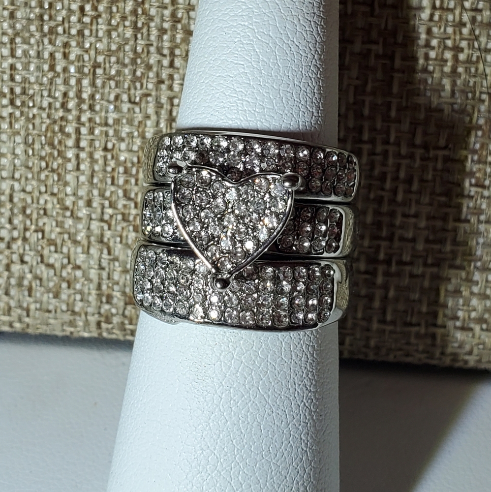 Stackable Silver Rhinestone Heart Trio Ring Set - Picture 4 of 16